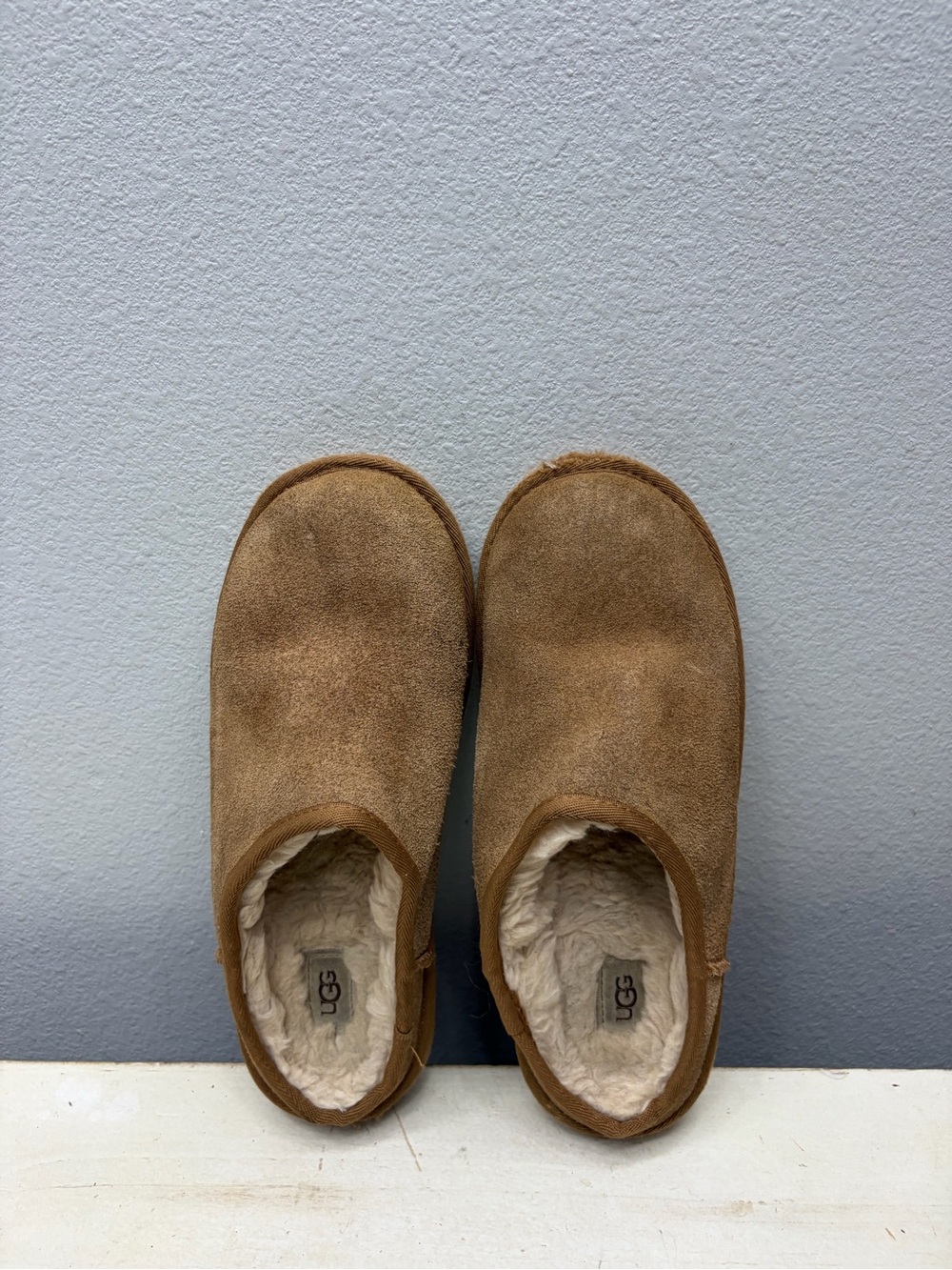 Ugg Brown Suede Classic Slippers Size 7 - Picture 6 of 7